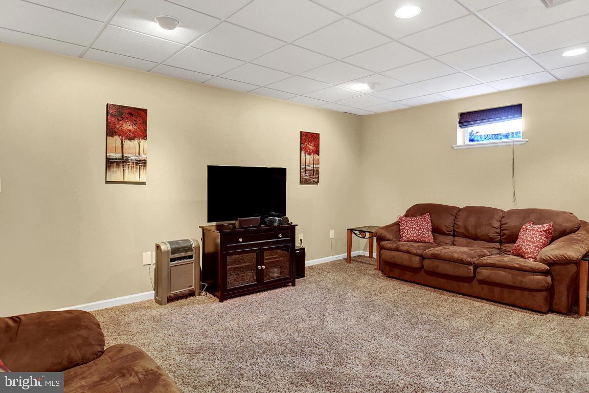 533 Koser Road Lititz, PA 17543 - Photo 10 of 30