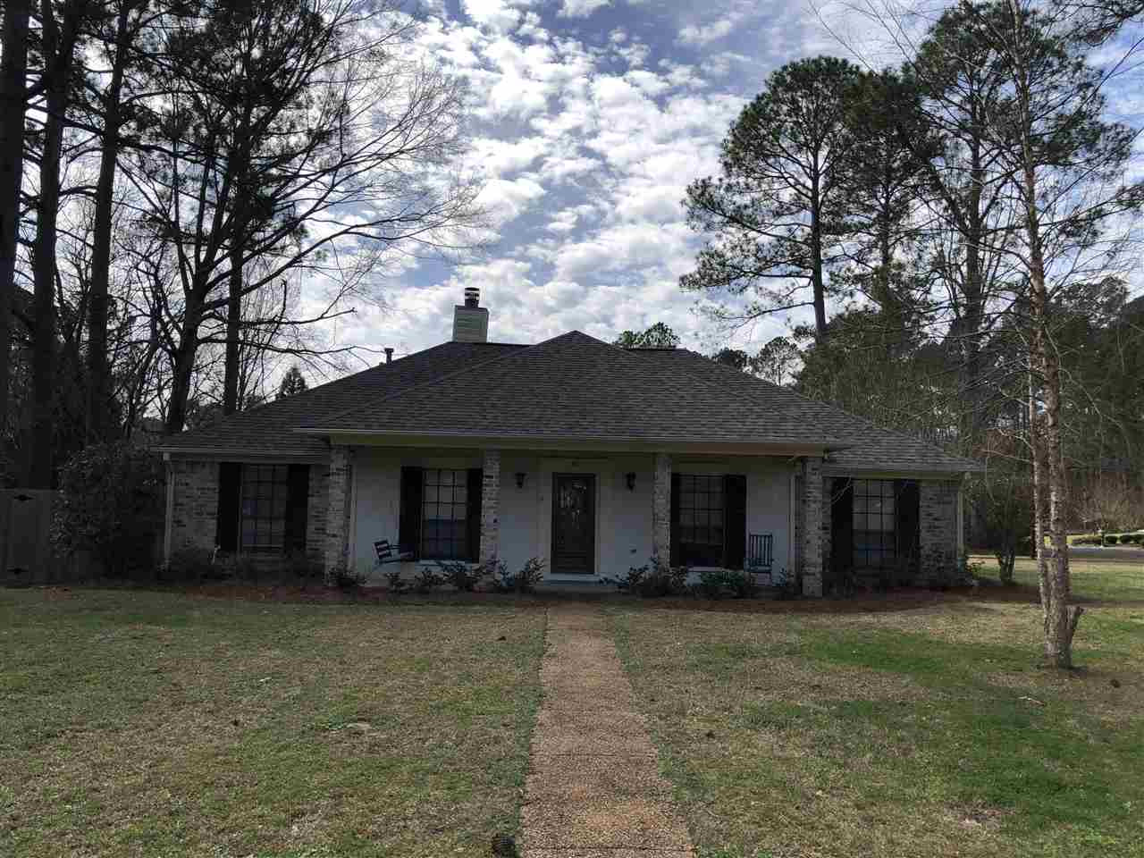 39 Chestnut Drive Madison, MS 39110 - Photo 1 of 10 Photo 1