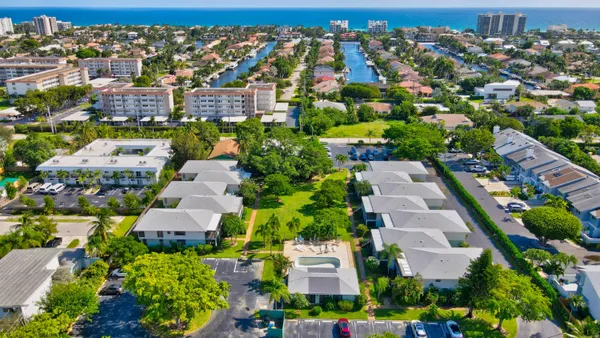 $2,495 | 2920 Florida Boulevard, Unit 216, Delray Beach, FL 33483