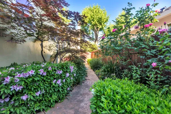 $450,000 | 803 51st Street, Sacramento, CA 95819