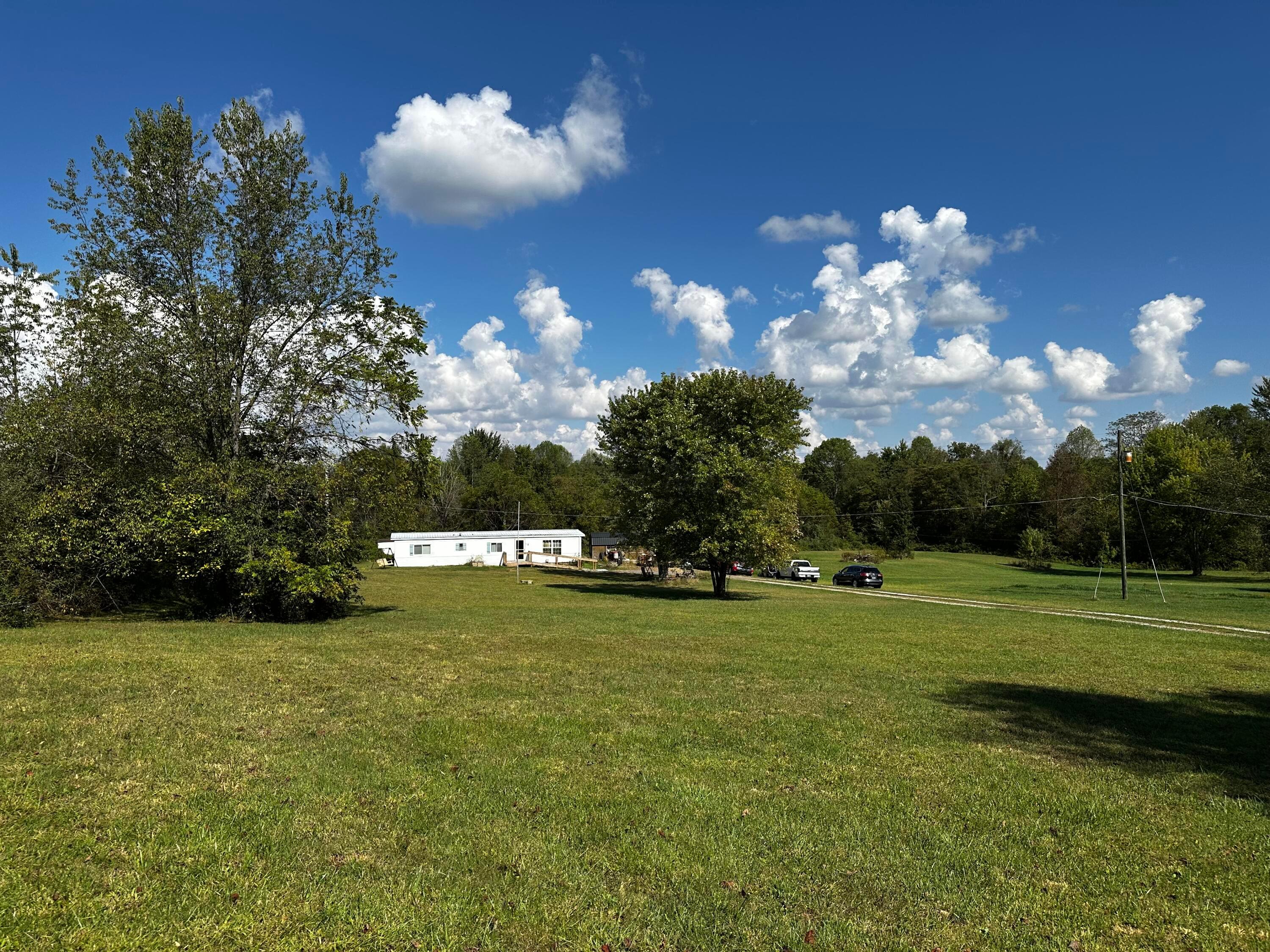 7035 Green Road Hillsboro, OH 45133 - Photo 5 of 23 IMG_2272