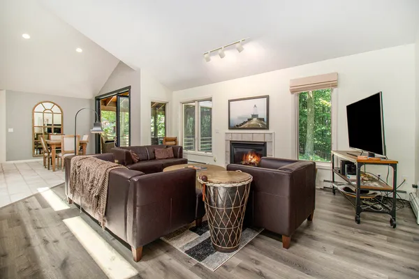 $589,000 | 5410 West Oak Ridge Road, Ludington, MI 49431