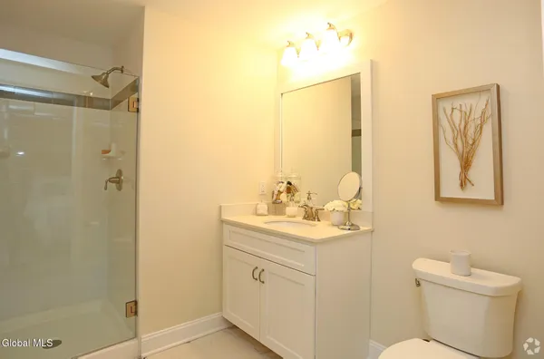 $3,413 | 233 Lake Avenue, Unit 112, Saratoga Springs, NY 12866