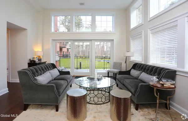 $3,413 | 233 Lake Avenue, Unit 112, Saratoga Springs, NY 12866
