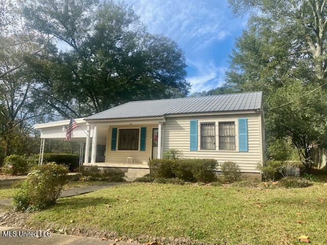 1012 Harper Street McComb, MS 39648 - Photo 2 of 22 IMG_7804