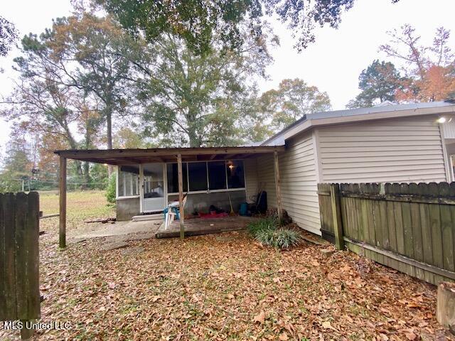 1012 Harper Street McComb, MS 39648 - Photo 6 of 22 IMG_7692