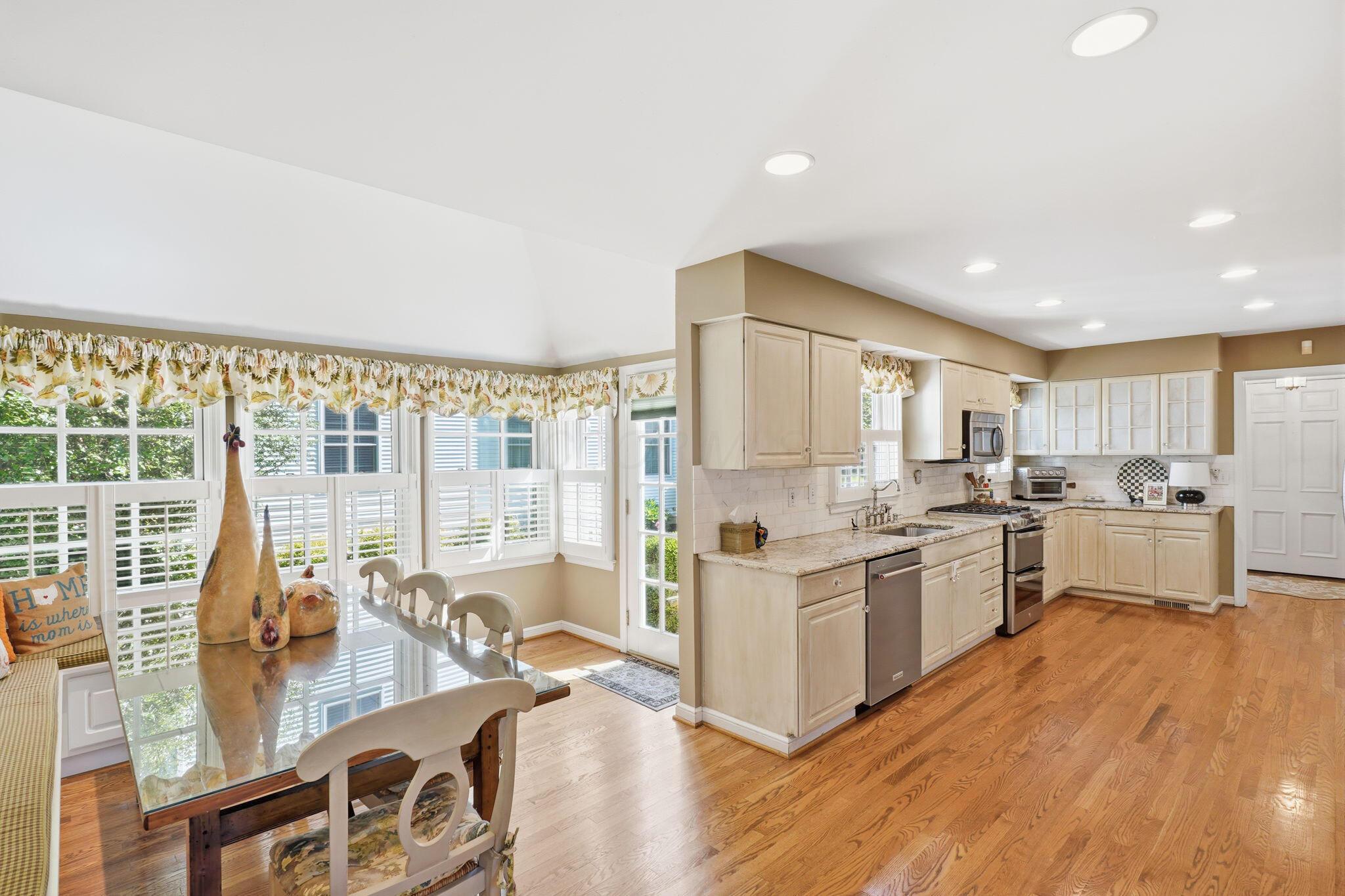227 South Chesterfield Road Columbus, OH 43209 - Photo 11 of 77 Kitchen
