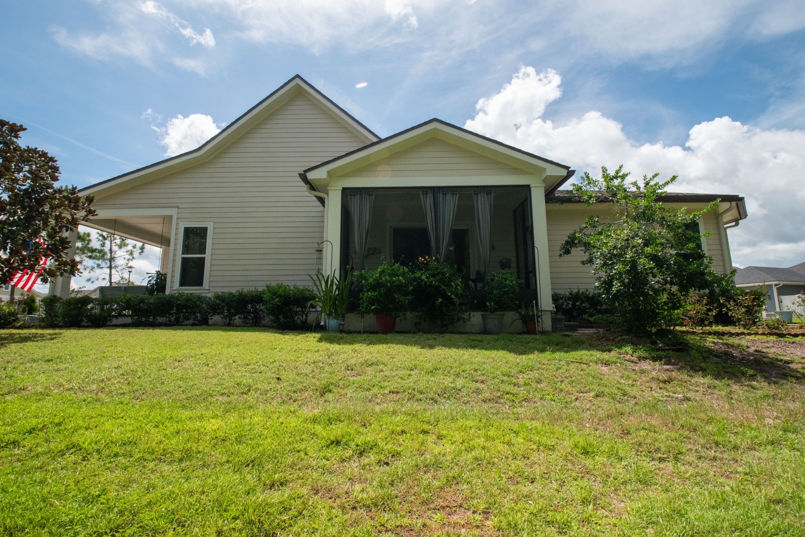 255 Julep Street Yulee, FL 32097 - Photo 3 of 26 Side Screened Porch