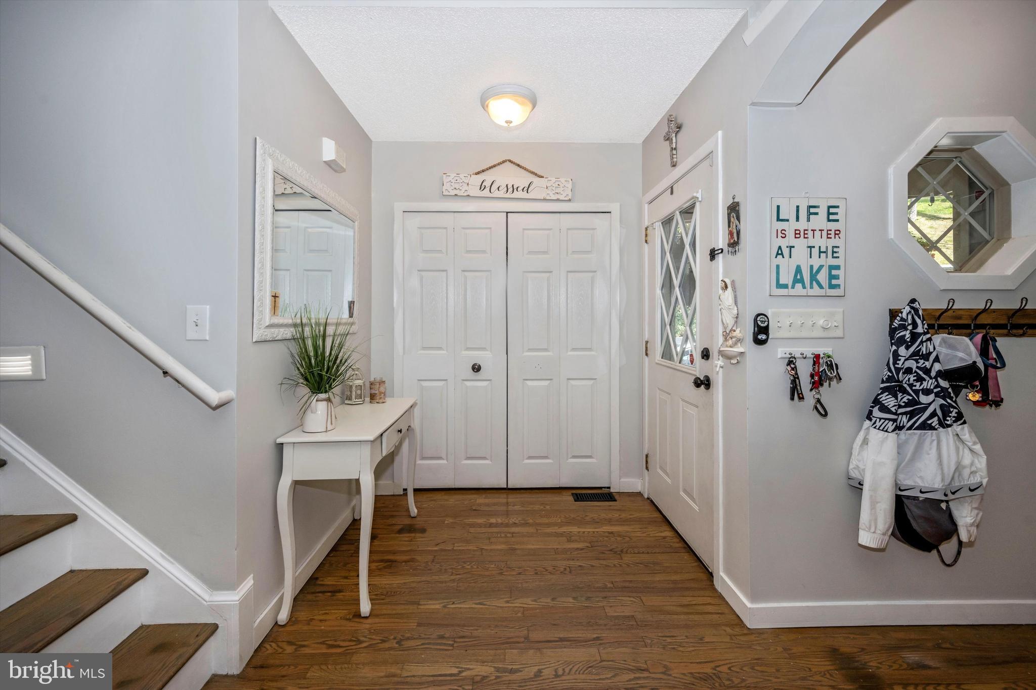 6604 West Lakeridge Road New Market, MD 21774 - Photo 4 of 56