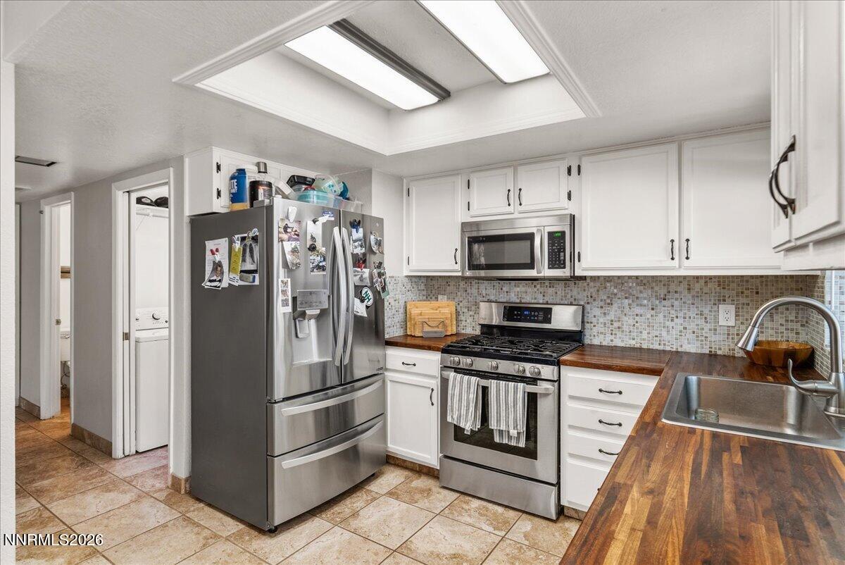 5829 Coyote Ridge Road Reno, NV 89523 - Photo 11 of 35 11-DR209984