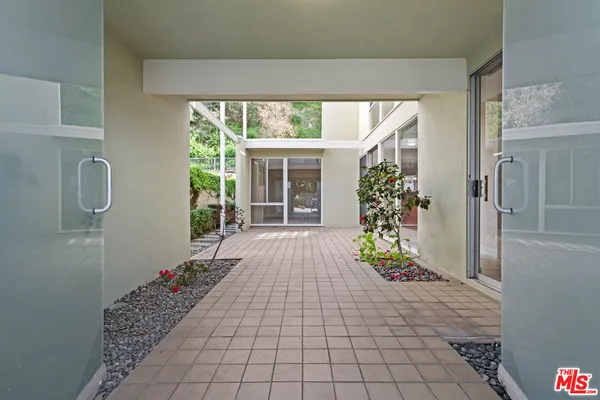 $4,000 | 4118 Del Mar Avenue, Long Beach, CA 90807