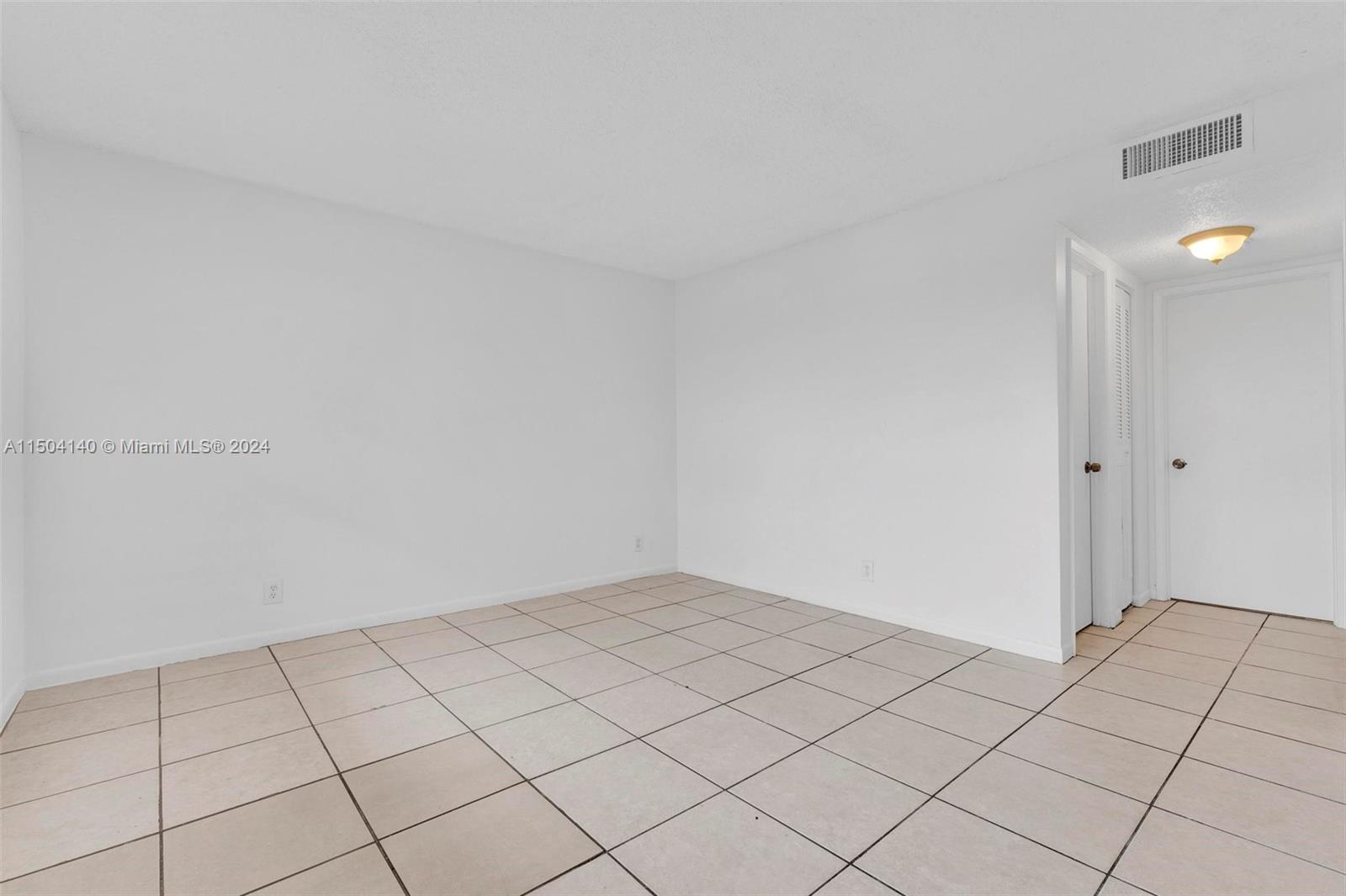 241 Southeast 9th Avenue, Unit 208 Pompano Beach, FL 33060 - Photo 27 of 42 Gallery Image 27