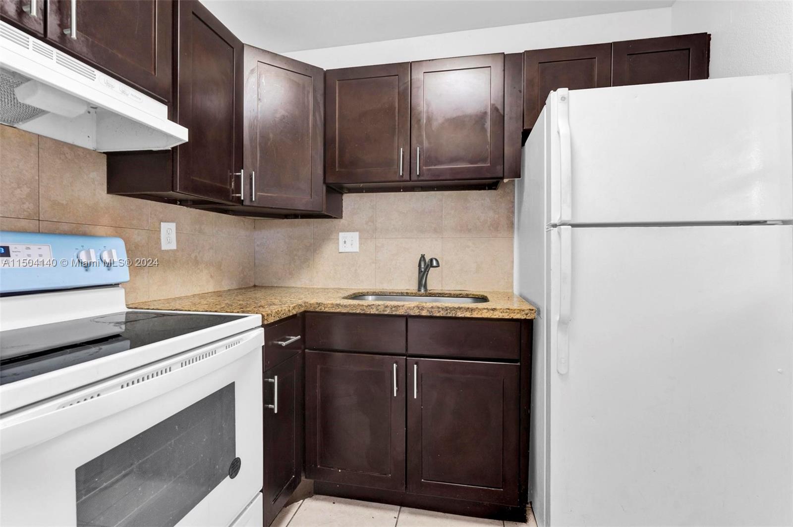 241 Southeast 9th Avenue, Unit 208 Pompano Beach, FL 33060 - Photo 8 of 42 Gallery Image 8