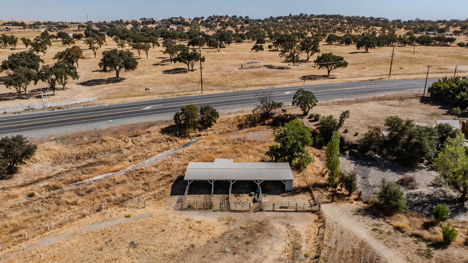 9680 Warren Road Valley Springs, CA 95252 - Photo 51 of 51 a view of a backyard of the house