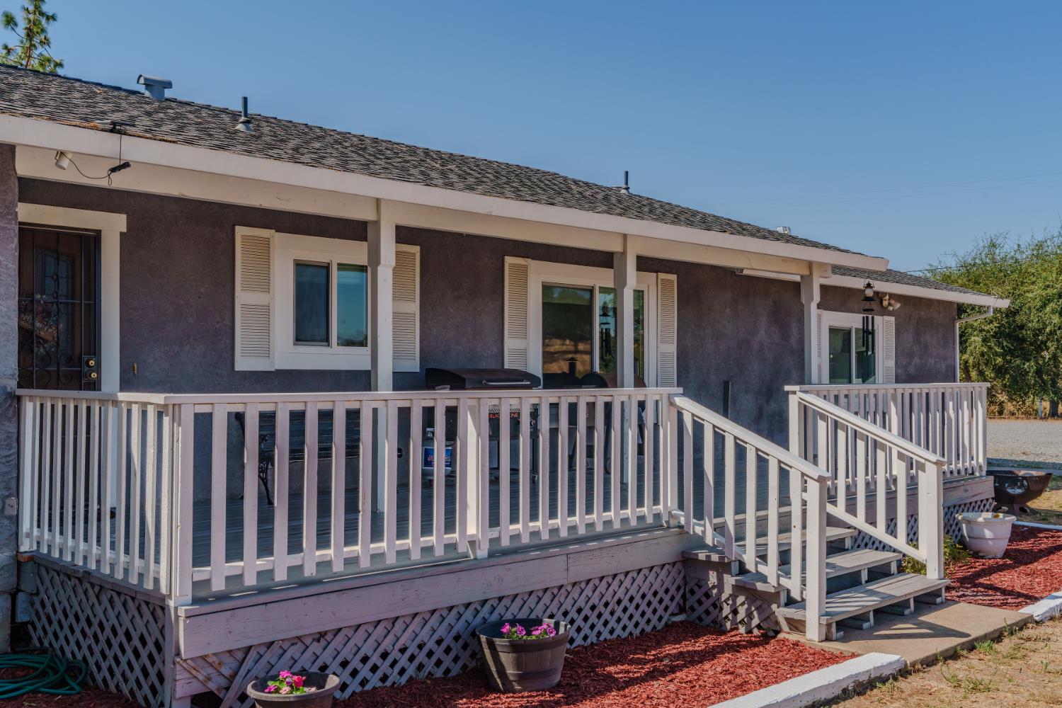 9680 Warren Road Valley Springs, CA 95252 - Photo 6 of 51 a view of a roof deck