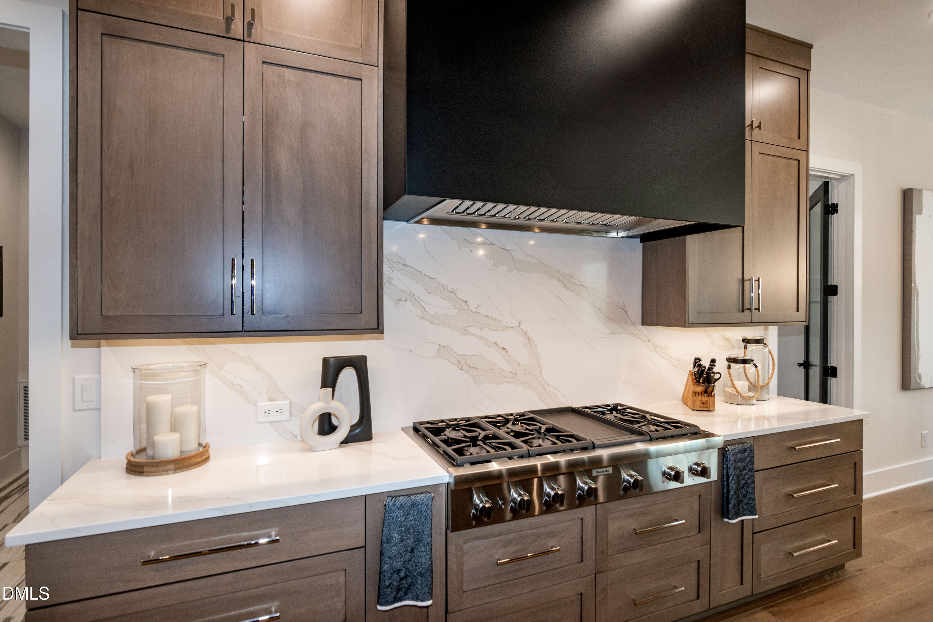 7644 Falls Creek Lane Raleigh, NC 27614 - Photo 22 of 58 a kitchen with stainless steel appliances a stove and a refrigerator