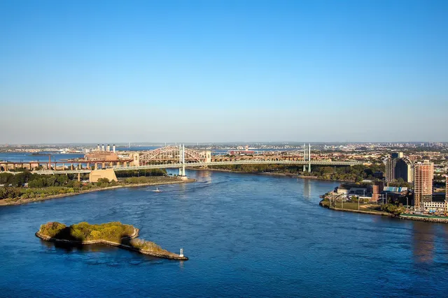 $5,195 | 1735 York Avenue, Unit 5A | Upper East Side