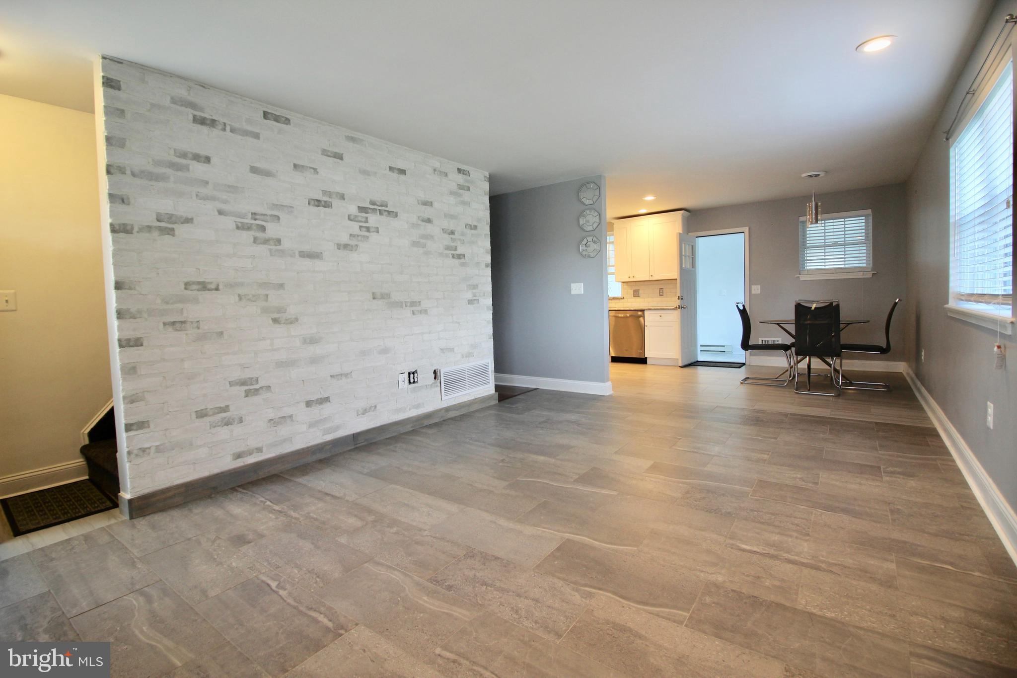 1108 Bloomdale Road Philadelphia, PA 19115 - Photo 3 of 29 Living Room-1