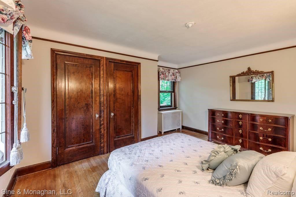 205 Merriweather Road Grosse Pointe Farms, MI 48236 - Photo 19 of 36