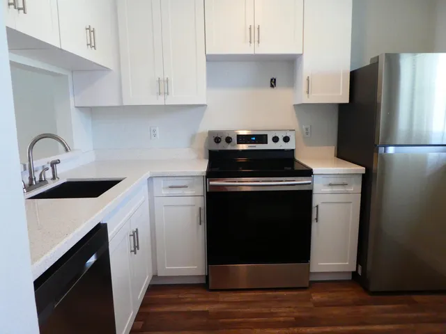 $1,800 | 7094 Golf Colony Court, Unit 203, Lake Worth, FL 33467