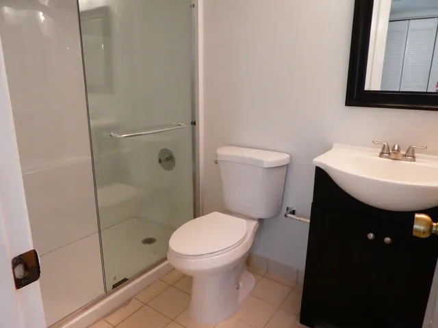 $1,800 | 7094 Golf Colony Court, Unit 203, Lake Worth, FL 33467