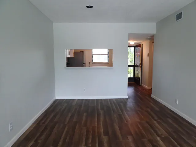 $1,800 | 7094 Golf Colony Court, Unit 203, Lake Worth, FL 33467