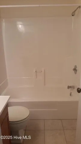 $1,025 | 4437 Holly Tree Road, Wilmington, NC 28412