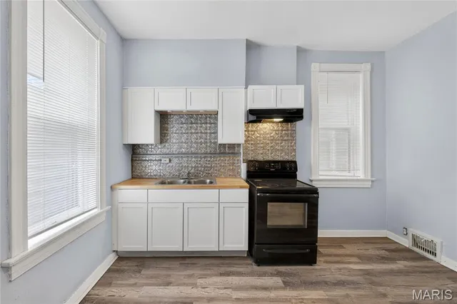 $139,999 | 4308 Nebraska Avenue, St. Louis, MO 63111