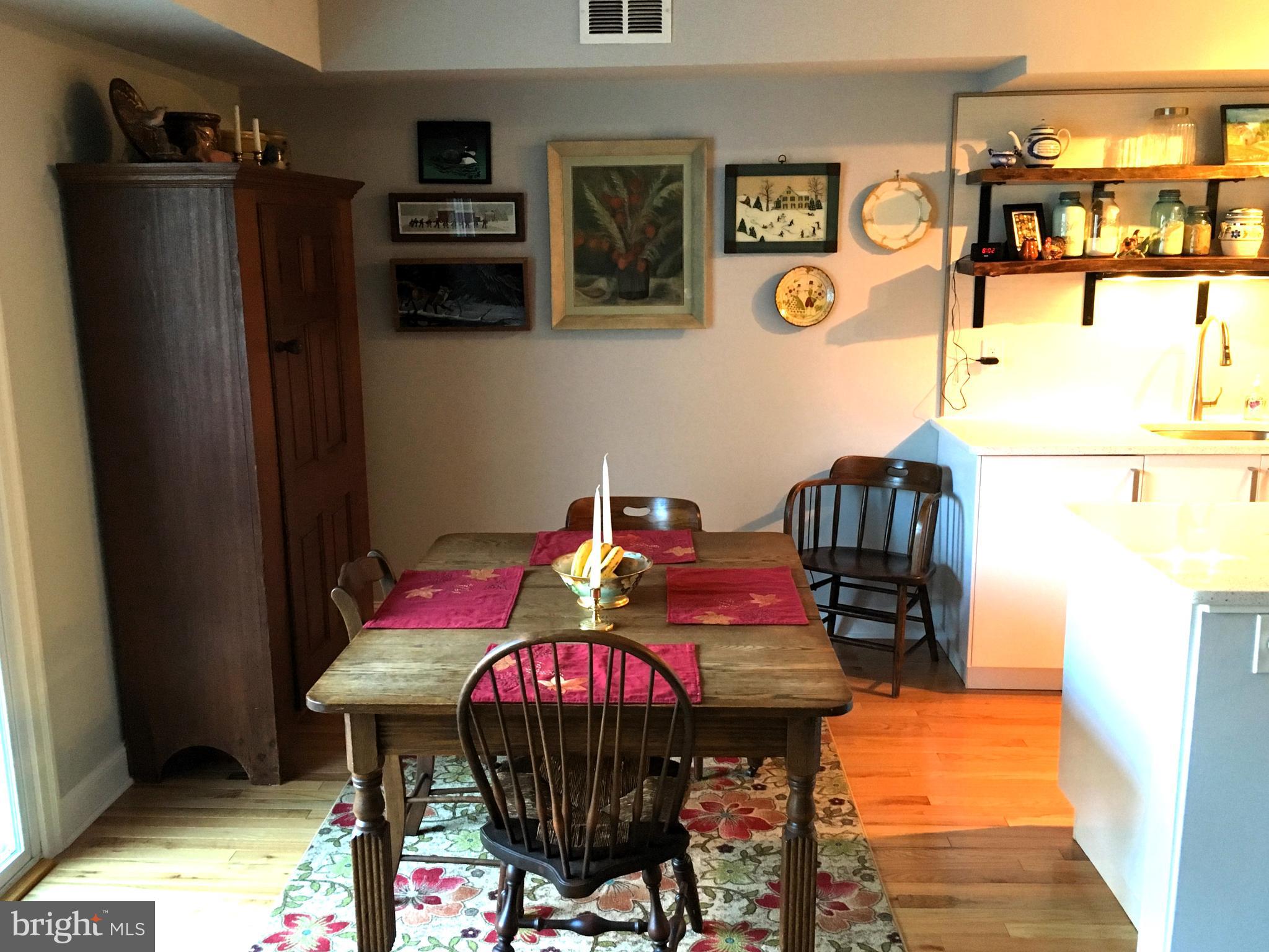 7302 Cresheim Road, Unit C4 Philadelphia, PA 19119 - Photo 7 of 29 dining area