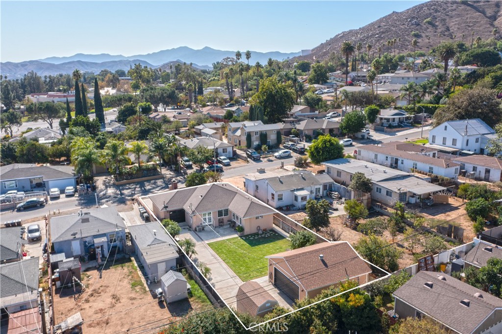 11665 Valverda Avenue Riverside, CA 92505 - Photo 51 of 52 an aerial view of residential houses with outdoor space