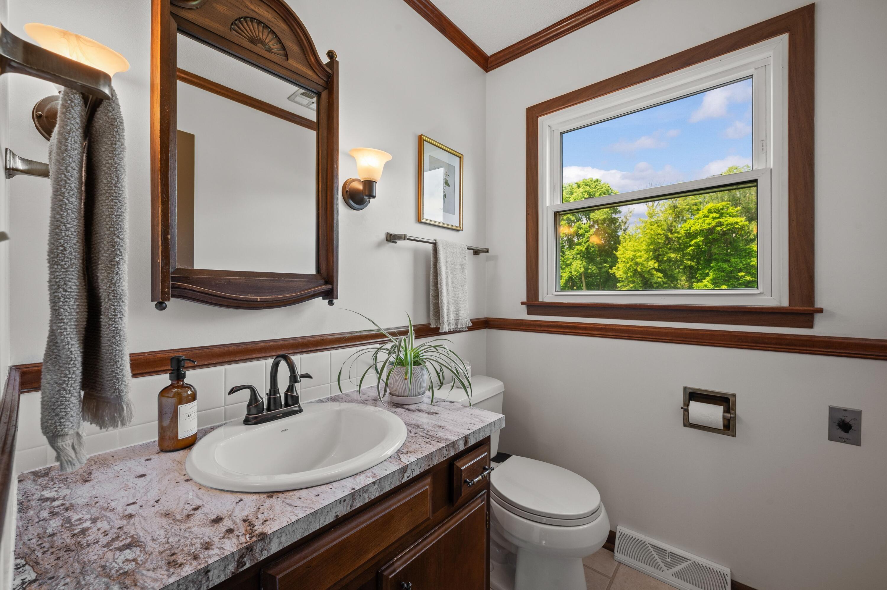 5640 Tilly Road St. Joseph, MI 49085 - Photo 17 of 58 45DSC_8270