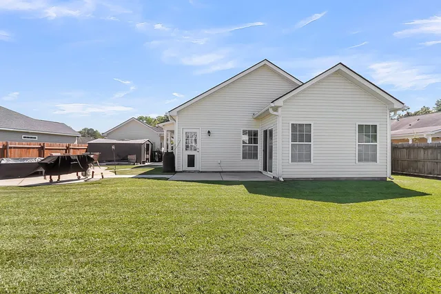 $355,000 | 642 Savannah River Drive, Summerville, SC 29485