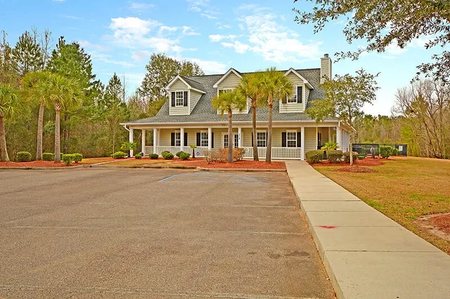 $355,000 | 642 Savannah River Drive, Summerville, SC 29485