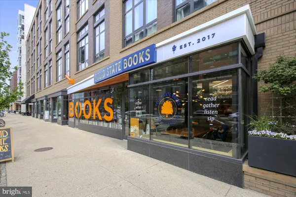 $1,200 | 758 19th Street Northeast, Washington, DC 20002