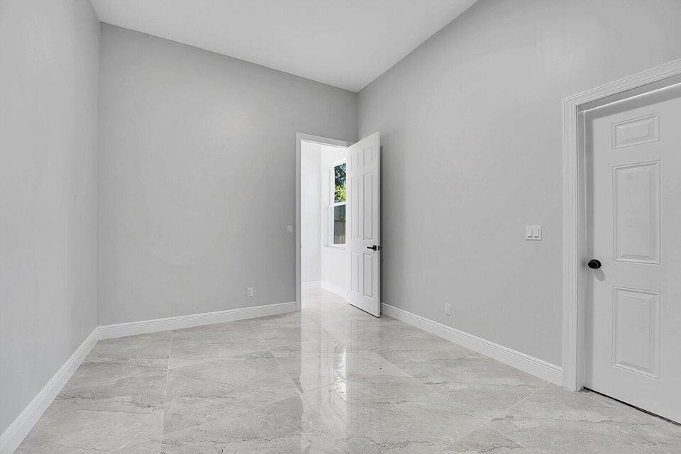 2605 Southwest Acco Road Port St. Lucie, FL 34953 - Photo 33 of 48 26