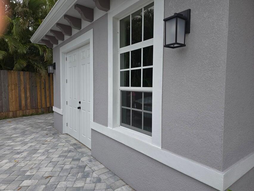 2605 Southwest Acco Road Port St. Lucie, FL 34953 - Photo 5 of 48 4