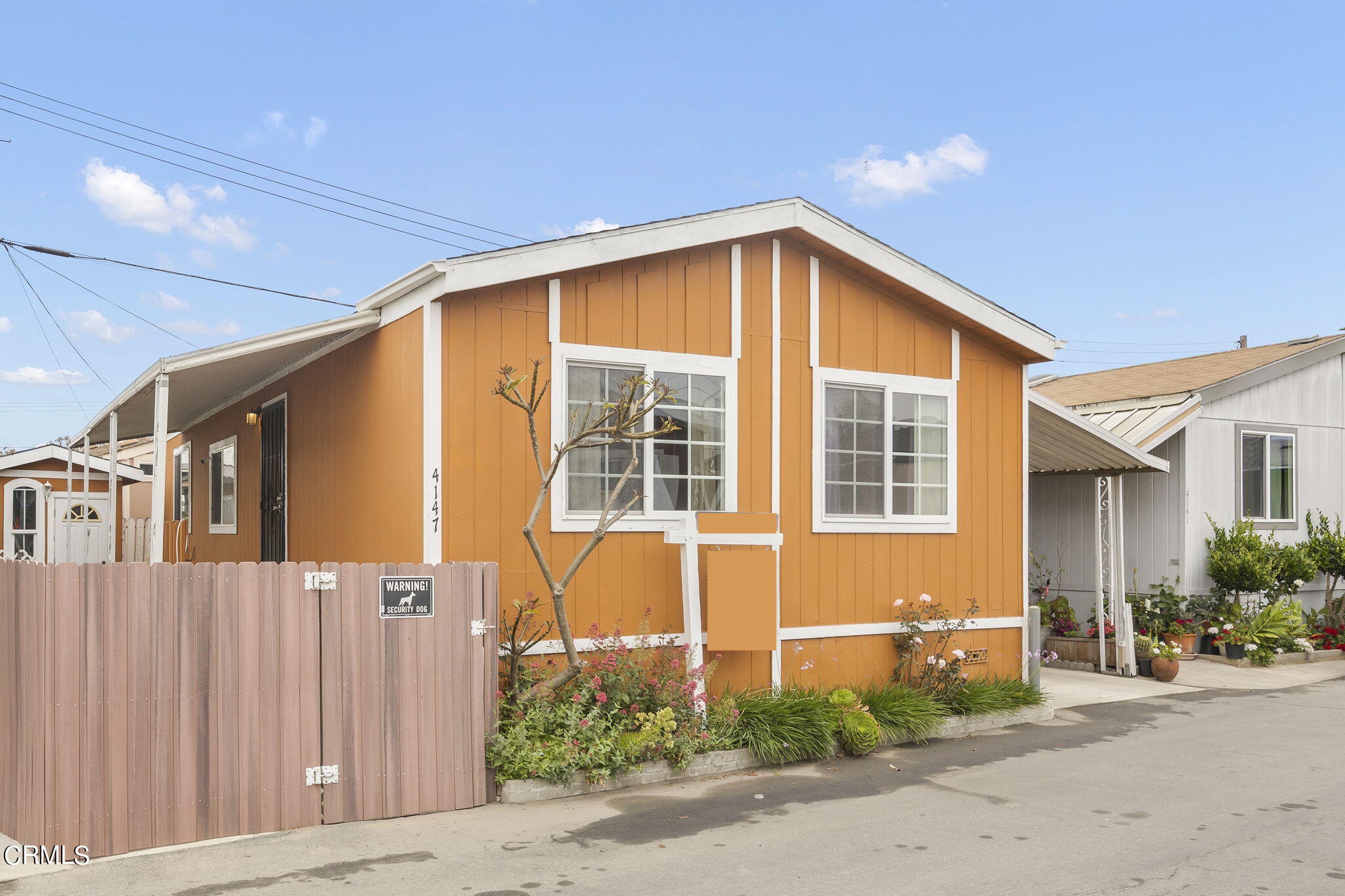 4147 Moreno Lane Oxnard, CA 93033 - Photo 2 of 22 2