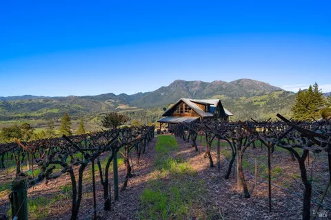 $4,950,000 | 18276 Highway 128, Unit A, Calistoga, CA 94515