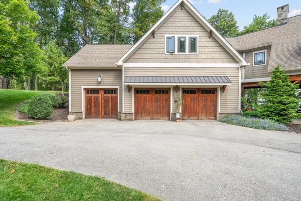 $1,599,000 | 8828 Willett Lane, Bent Mountain, VA 24059