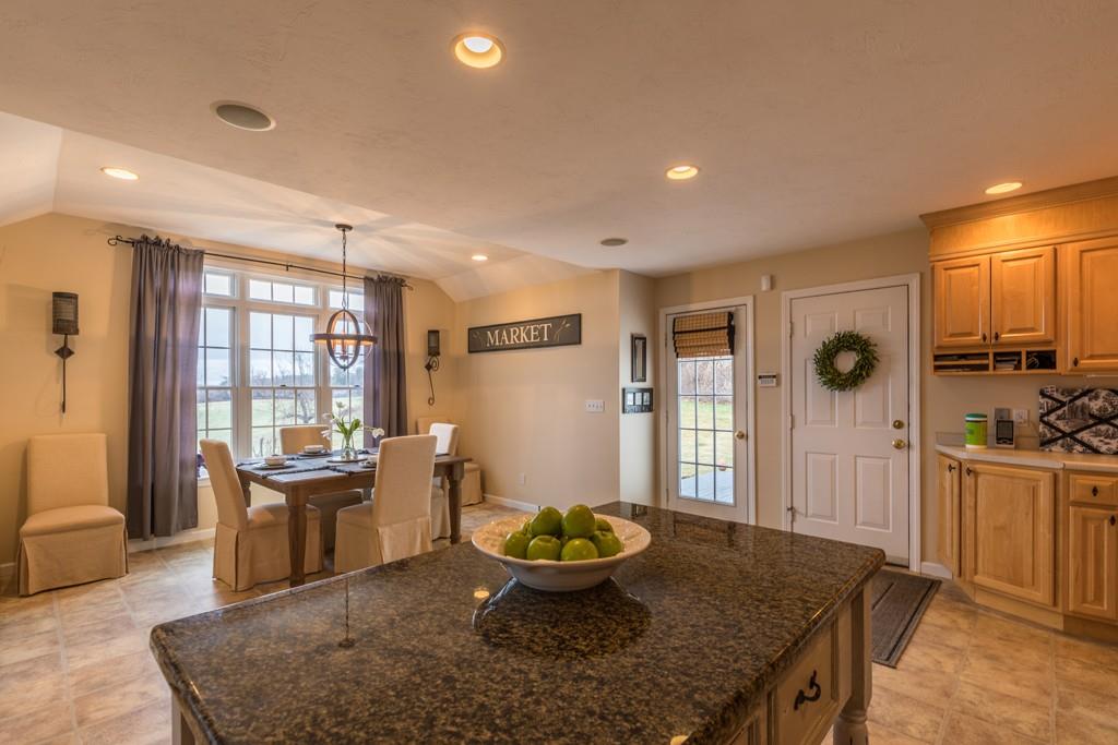 487 Fisher Road Fitchburg, MA 01420 - Photo 5 of 37