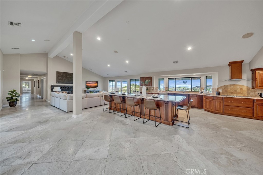 42253 Vía Nortada Temecula, CA 92590 - Photo 14 of 75