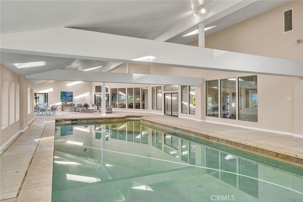 42253 Vía Nortada Temecula, CA 92590 - Photo 4 of 75