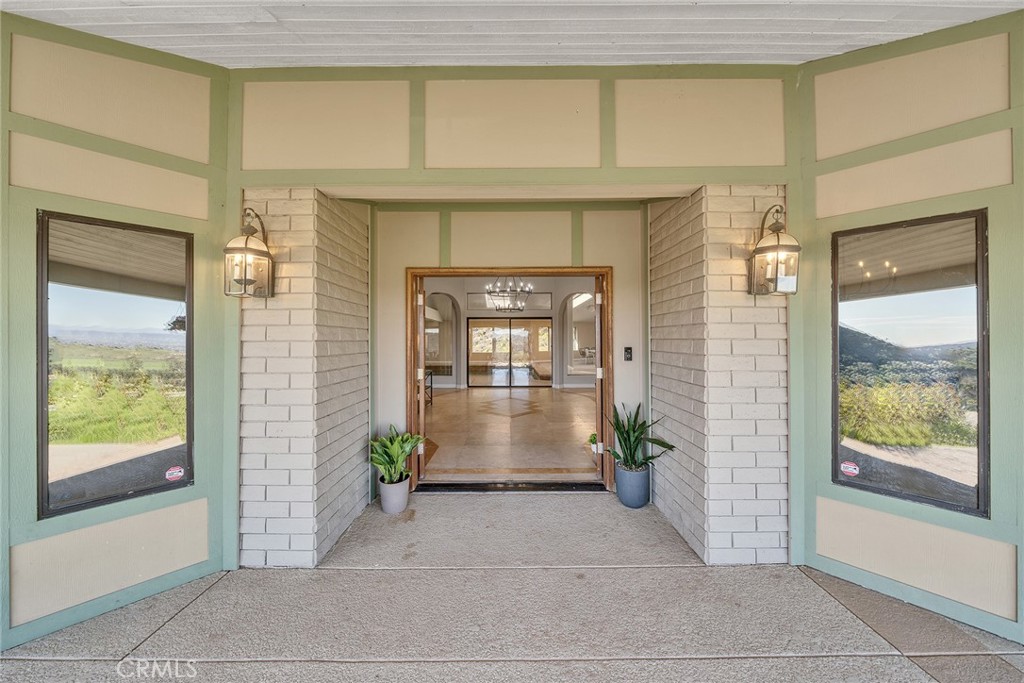 42253 Vía Nortada Temecula, CA 92590 - Photo 6 of 75