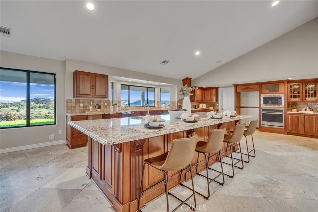 42253 Vía Nortada Temecula, CA 92590 - Photo 10 of 75