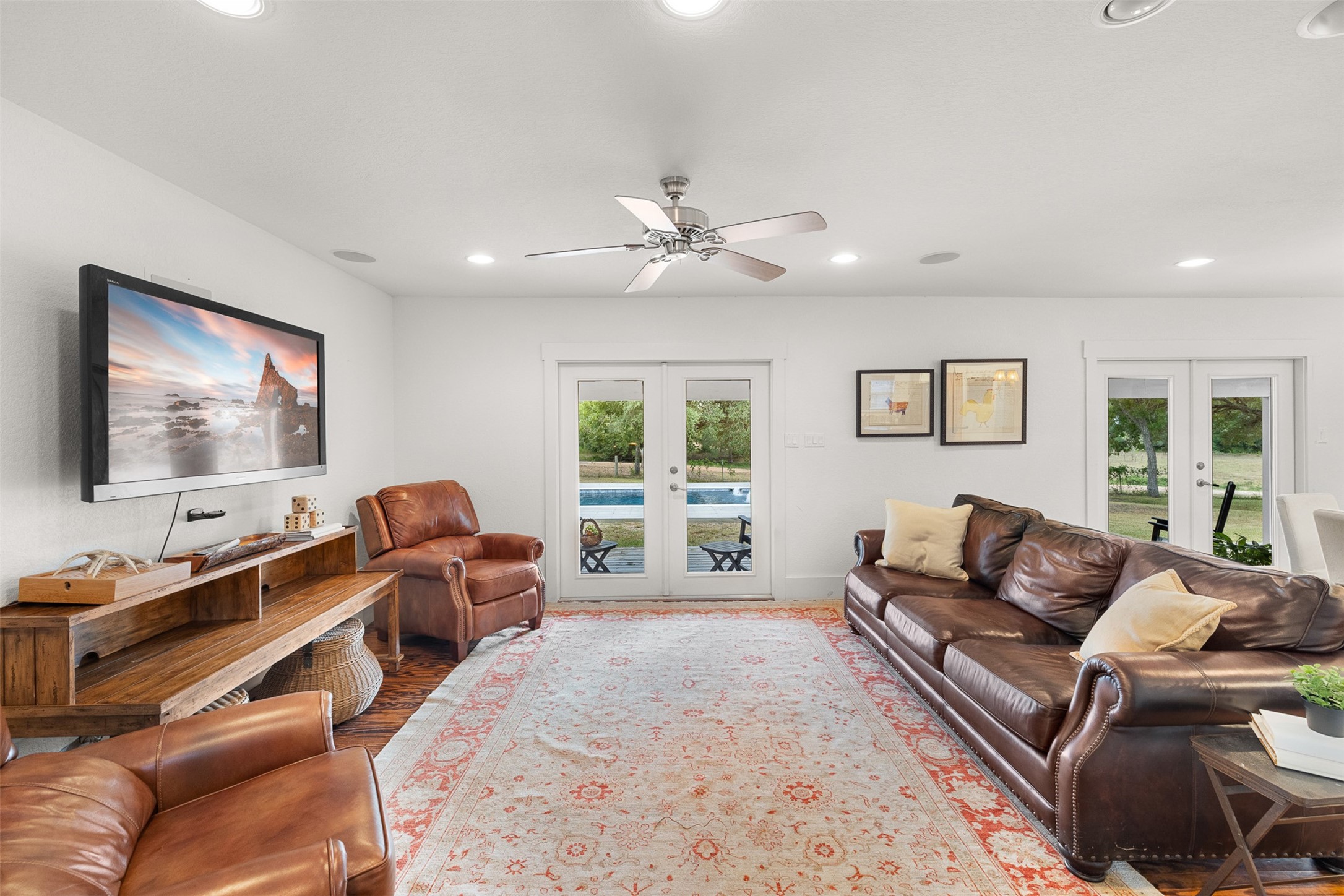 9809 Mazoch Road La Grange, TX 78945 - Photo 5 of 27 Gallery Image 5