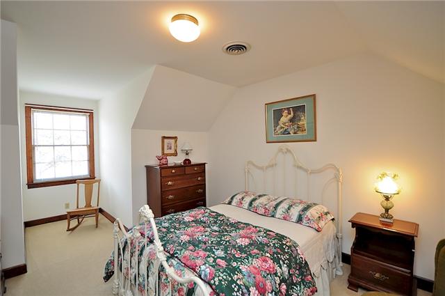 328 View Ridge Drive Goodlettsville, TN 37072 - Photo 11 of 20 Bedroom 2 is located on the Upstairs Level. It has a Large Walk-In Closet and shares a Bath with Bedroom 3.