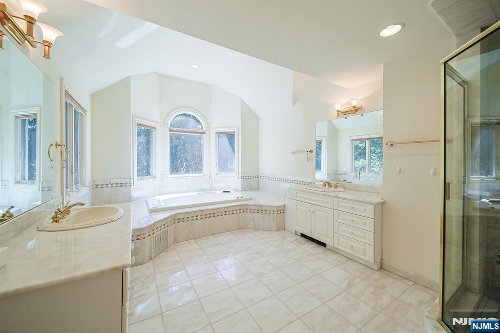 6 Maplewood Road Closter, NJ 07624 - Photo 31 of 40