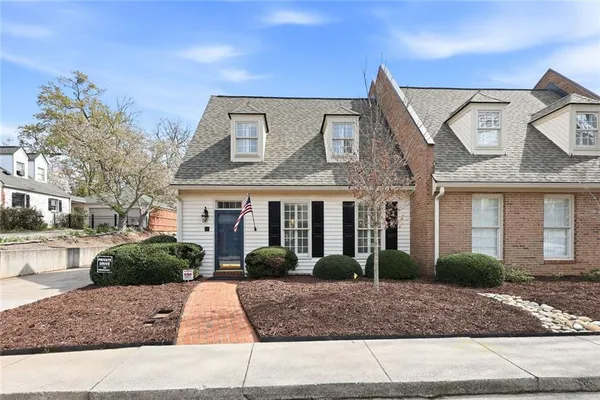 $450,000 | 510 Bradford Street Northwest, Gainesville, GA 30501