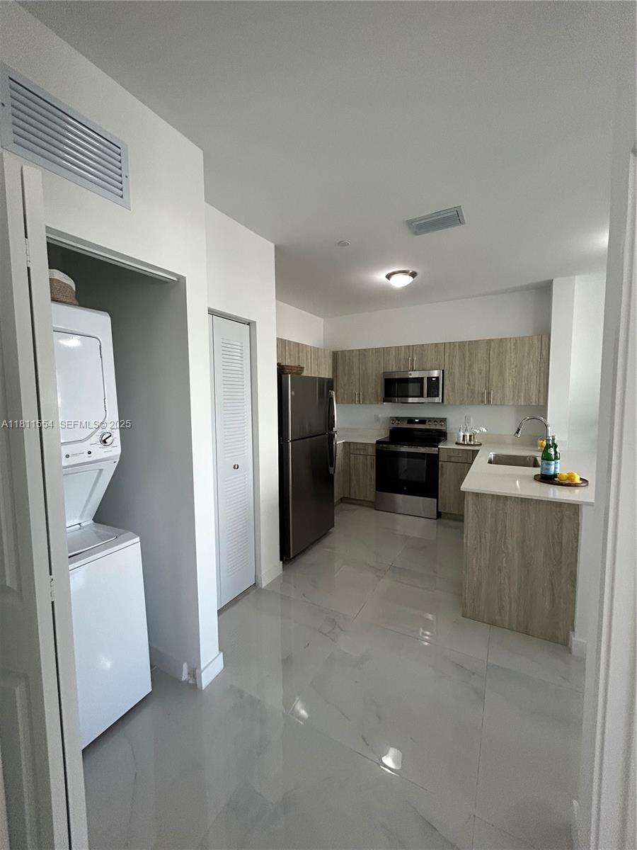 1010 Southwest 69th Avenue, Unit 212 Miami, FL 33144 - Photo 3 of 30
