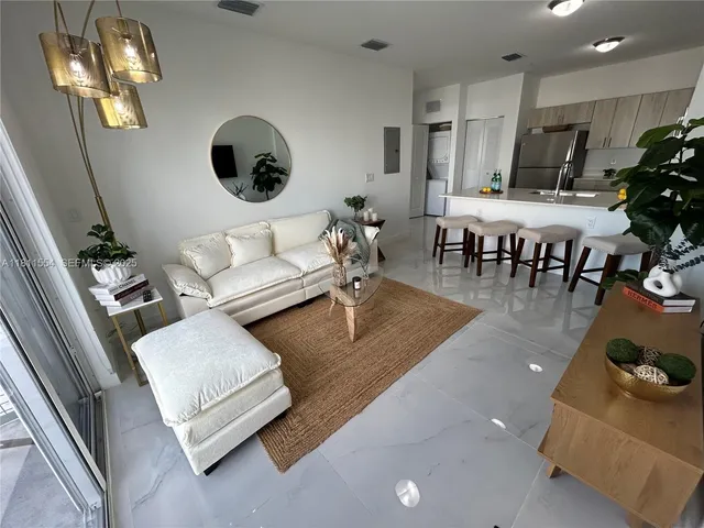 $2,590 | 1010 Southwest 69th Avenue, Unit 212, Miami, FL 33144